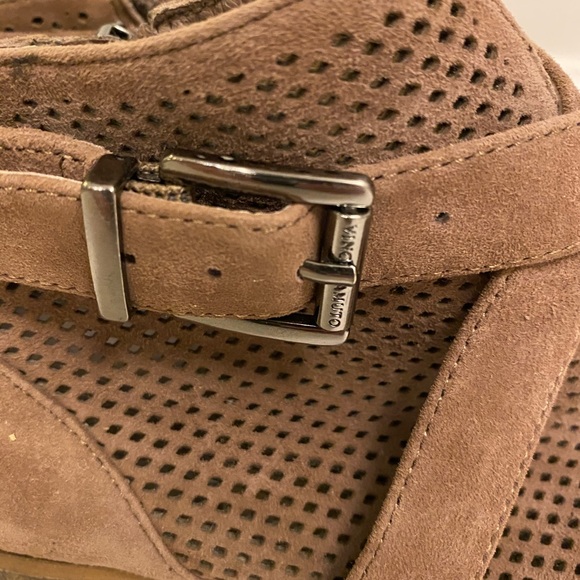 NWT Vince Camuto suede perforated booties 5-1/2 - Picture 2 of 7